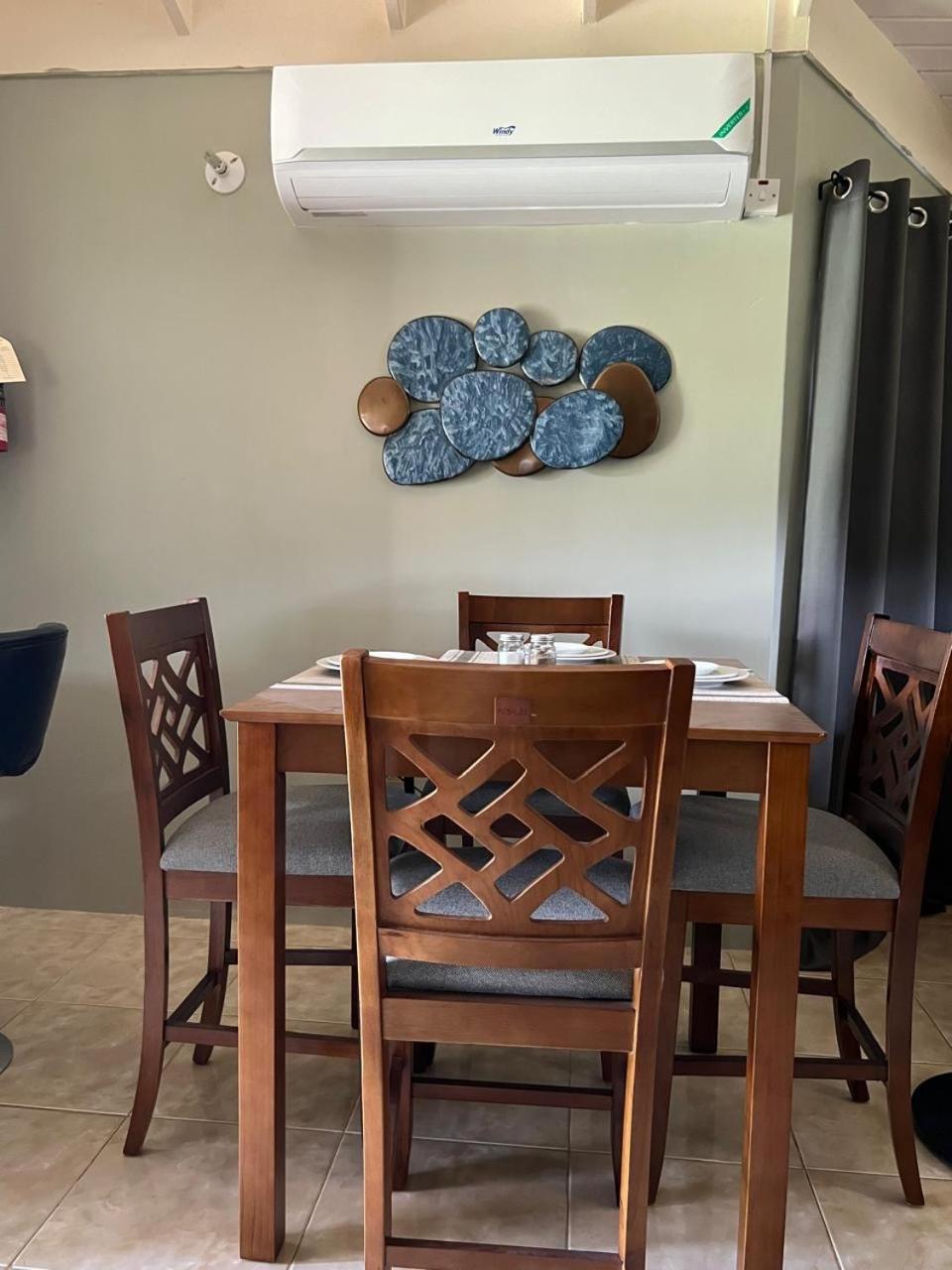 Reddie Vacation Homes Windsor  Екстер'єр фото